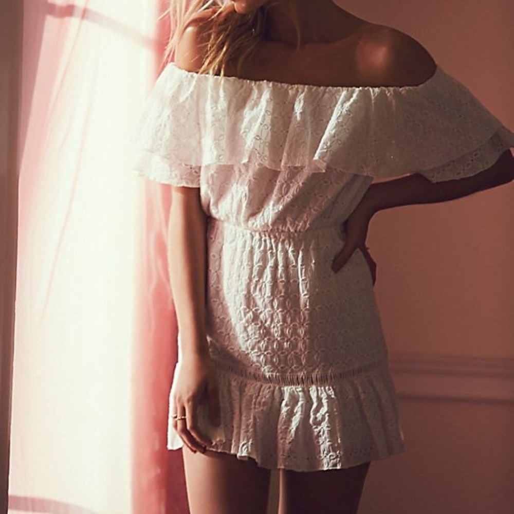 Free People 'Celine' Eyelet Mini Dress XS - Picture 2 of 5